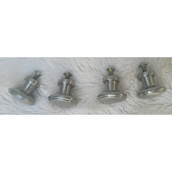 Set of 4 cabinet hardware silver knobs - Picture 4 of 16